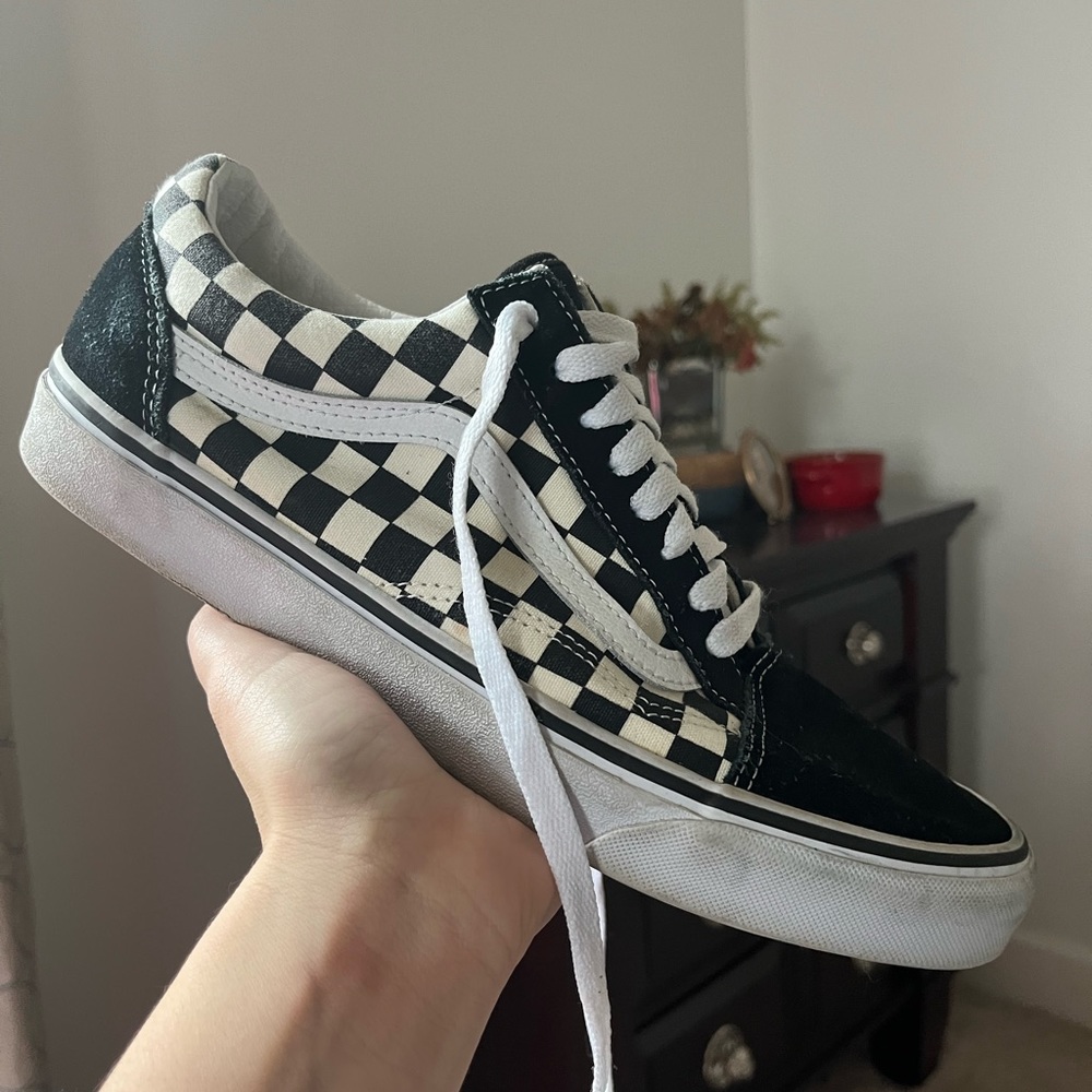 MENS VANS. Great condition! Size 10 men’s.